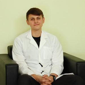 Доктор Новик Денис Русланович - анестезиолог-реаниматолог